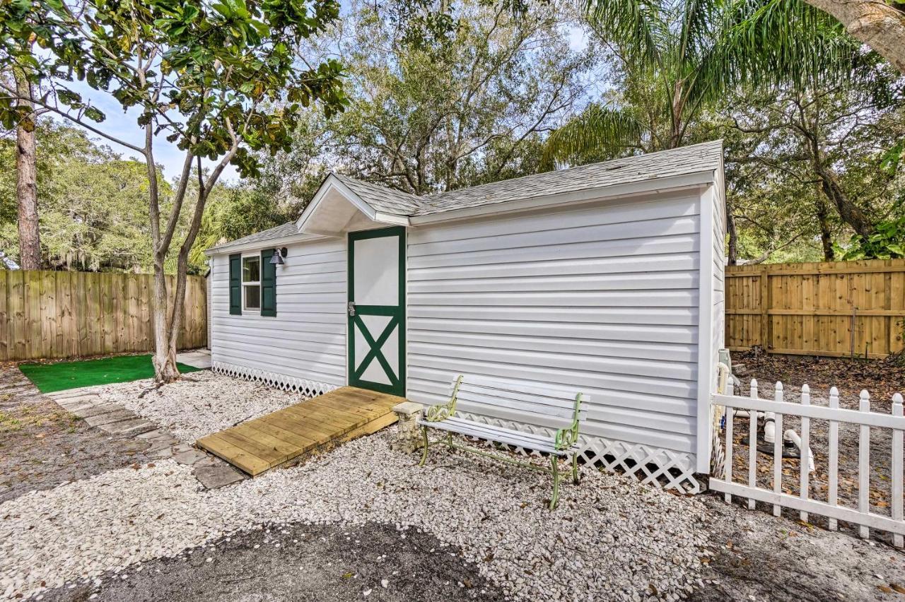 Tropical Palm Harbor Studio Walk To Gulf! 외부 사진